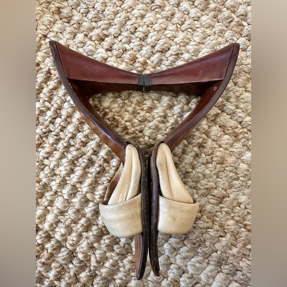 Casadei Tan Leather Heeled Sandals size 7.5 - Picture 3 of 4